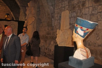 Viterbo - Tutankhamon, parte la mostra