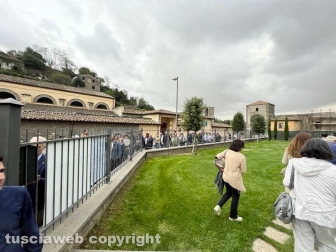 I Pirati della bellezza - Tutti in fila per vedere Marco Travaglio