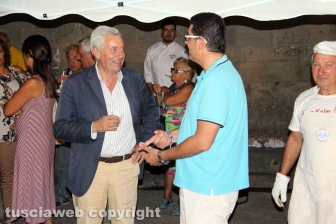 Tutto esaurito per le penne sotto la macchina