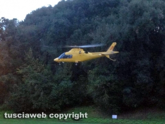 Uccide la compagna a coltellate - I soccorsi