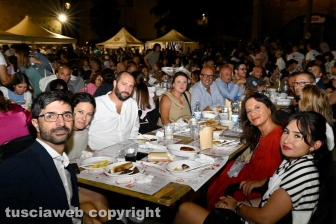 Santa Rosa - Cena dei facchini in piazza - Unitalsi