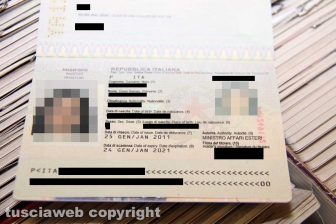 L'ufficio passaporti della questura di Viterbo