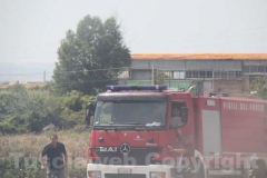 Un inferno di fiamme e fumo sulla superstrada