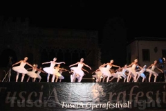 Un Lago dei cigni splendente - Balletto di San Pietroburgo
