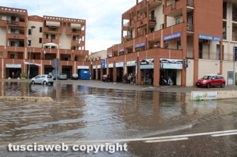 Viterbo allagata - Un lago sulla tangenziale