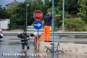Viterbo allagata - Un lago sulla tangenziale