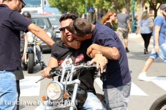 Un paese intero al funerale di Valentino