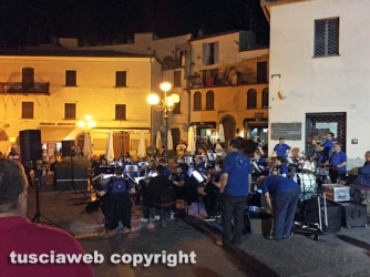 Processione Corpus Domini - Un tappeto di fiori ricopre Bolsena