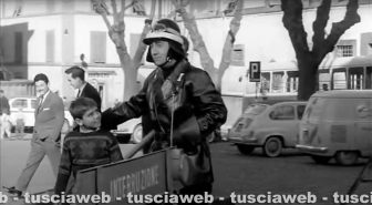 Un vigile in città