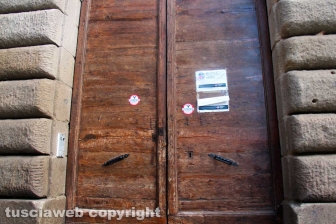 Una discarica in centro