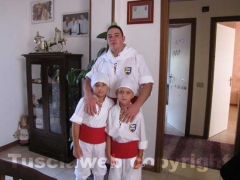 La vestizione dei facchini della famiglia Laezza