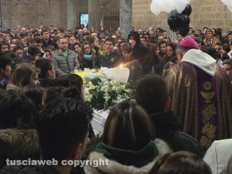 Castel Sant\'Elia - Una folla immensa ai funerali di Luca Graziosi