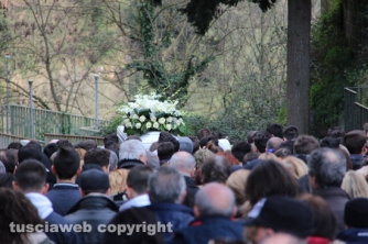 Castel Sant\'Elia - Una folla immensa ai funerali di Luca Graziosi