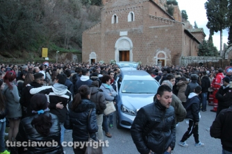 Castel Sant\'Elia - Una folla immensa ai funerali di Luca Graziosi