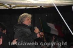 Movimento 5 stelle - Una folla immensa per Grillo