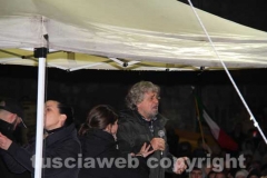 Movimento 5 stelle - Una folla immensa per Grillo