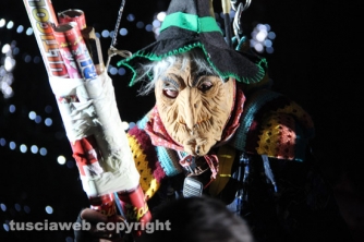 Viterbo - 2015 - Una grande folla per la Befana 115