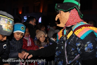 Viterbo - 2015 - Una grande folla per la Befana 115