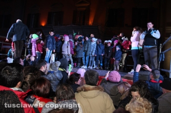 Viterbo - 2015 - Una grande folla per la Befana 115