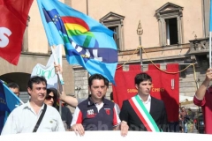 Unopiù, lavoratori in piazza per difendere il posto di lavoro