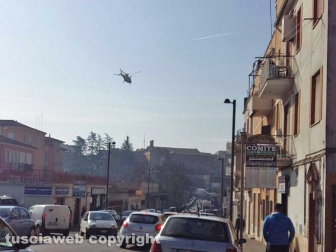 Civita Castellana - Uomo giù da ponte Clementino