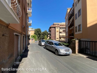 Viterbo - Via Pieve di Cadore - Uomo precipita dal terzo piano