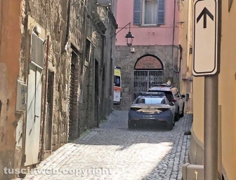 Viterbo - Polizia e 118 in via Romanelli