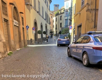 Viterbo - Polizia in via San Lorenzo