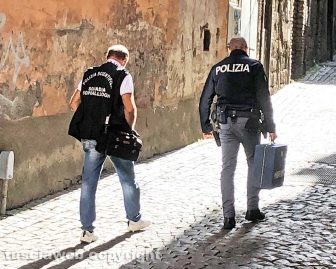 Viterbo - Polizia scientifica in via Romanelli