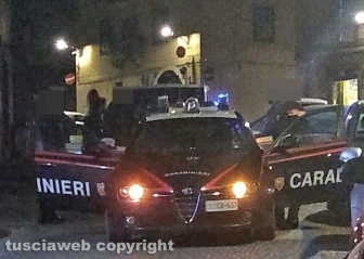 Viterbo - I carabinieri in via Cairoli