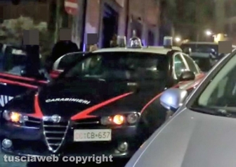 Viterbo - I carabinieri in via Cairoli