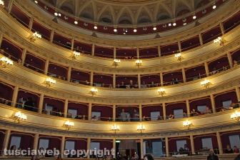 Valeria Fedeli e Nancy Brilli al teatro dell'Unione