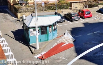Viterbo - Tetto scoperchiato in largo Marinai d'Italia