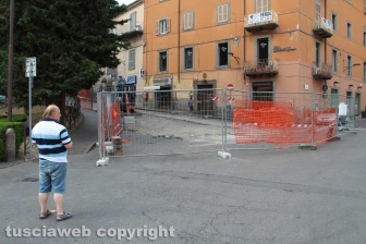 Viterbo - Via Cairoli, parlano i commercianti