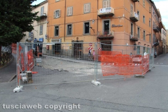 Viterbo - Via Cairoli, parlano i commercianti