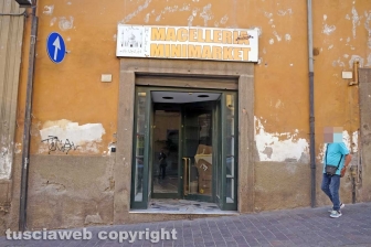 Via Cairoli