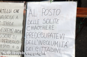 Via della Palazzina - Il sit-in di Solidarietà cittadina