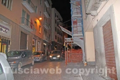 Via Garibaldi a ostacoli - L\'impalcatura