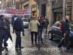 Villa Buon Respiro, pazienti e lavoratori in corteo