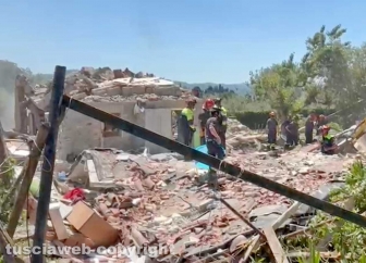 Bolsena - Forte esplosione distrugge casa