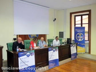 Viterbo - L'evento La competenza al centro con ospite Vincenzo Camporini