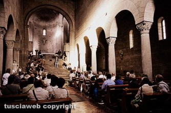 Viterbo bombardata, Viterbo liberata