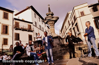 Viterbo bombardata, Viterbo liberata