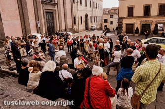 Viterbo bombardata, Viterbo liberata