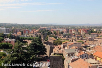 Viterbo dall'alto, dalla cima di Gloria