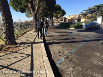 Viterbo famosa per le buche
