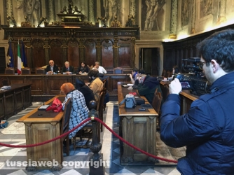 Viterbo famosa per le buche