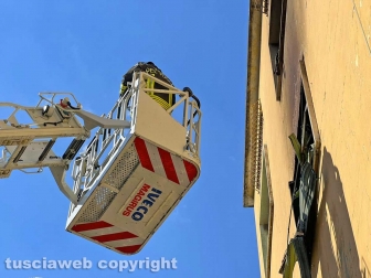 Viterbo - Incendio in un appartamento in via Monte Grappa