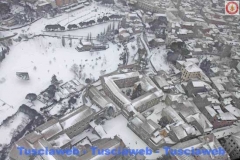 Viterbo e la Tuscia innevate viste dall\'elicottero