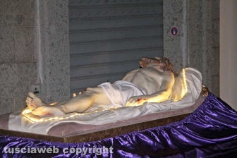 Pasqua - Viterbo - La processione del Cristo morto